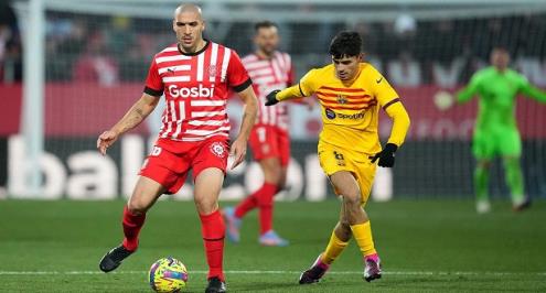 لاعبه السابق.. برشلونة يضع اسم أوريول روميو على قائمة بدلاء بوسكيتس